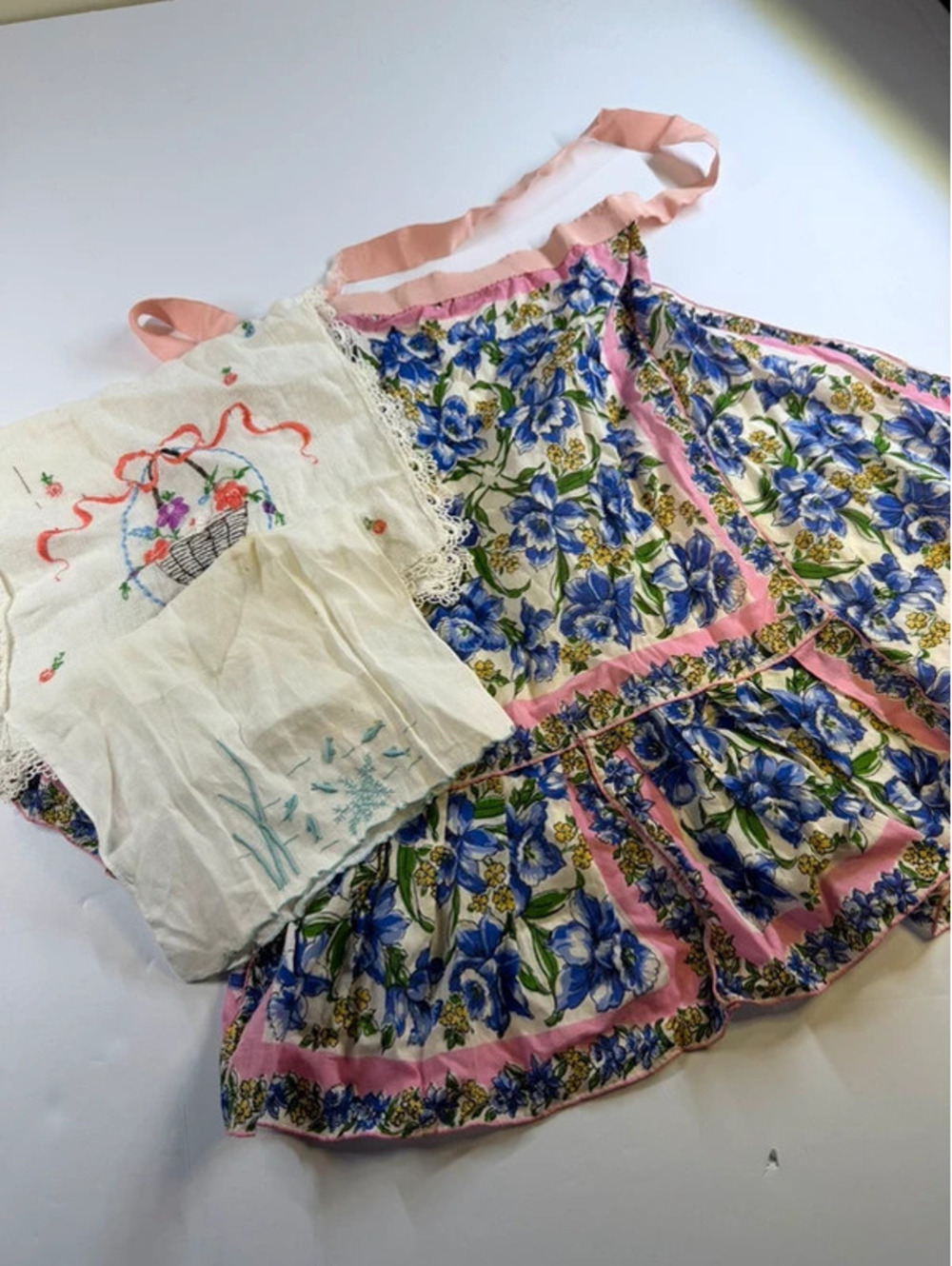 Lot of 4 Vintage Embroidered Linens and Floral Half Apron Cottagecore